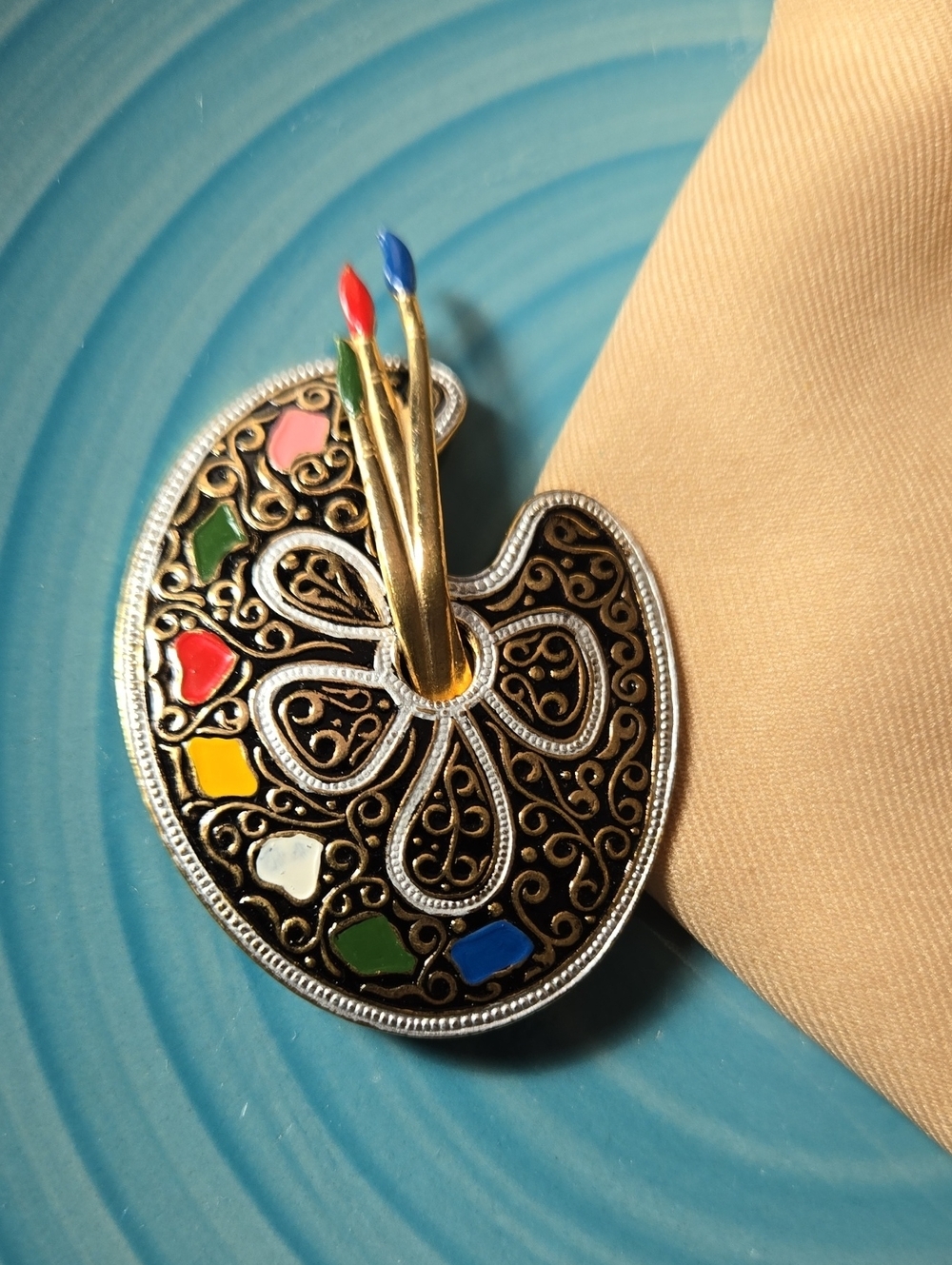 Damascene Jewelry Artist Palette Brooch with Paintbrush Accents